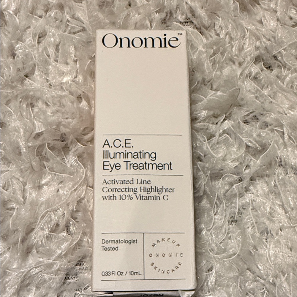 Onomie Illuminating Eye Treatment new in box